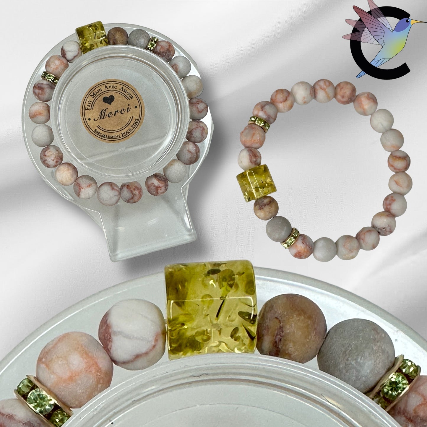 Éclat de Soleil Marbré - Bracelet en Perles de Verre Marbré et Charm Jaune